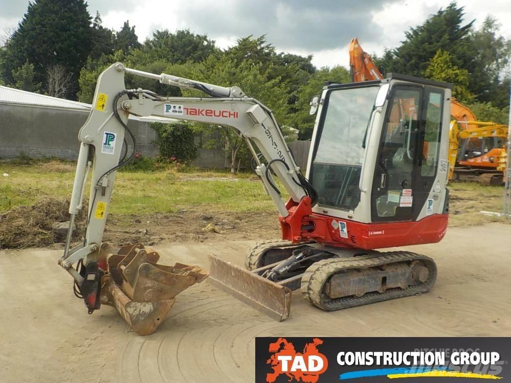 Takeuchi TB228 Minikoparki