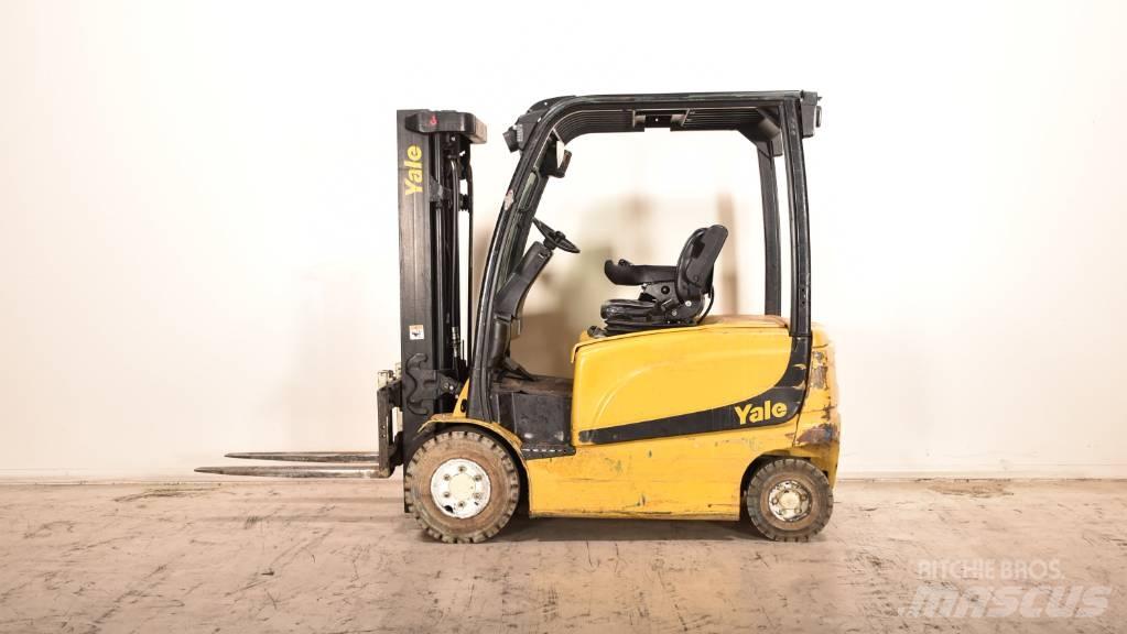 Yale ERP25VL Wózki elektryczne