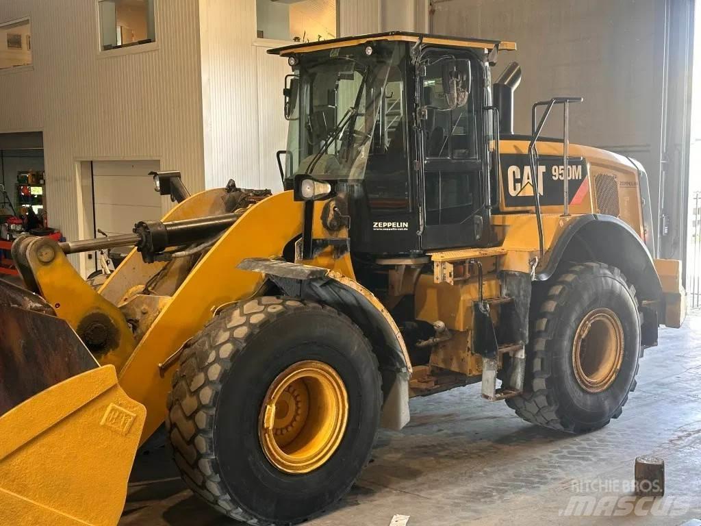 CAT 950M Ładowarki kołowe