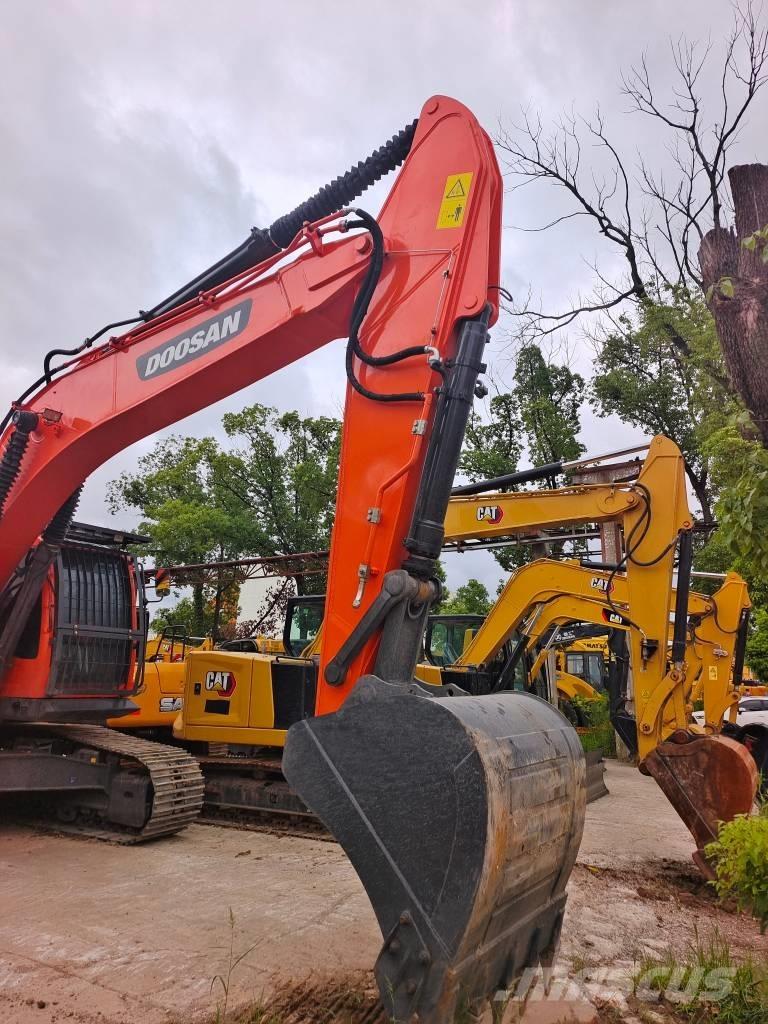 Doosan DX 300 LC-9C Koparki gąsienicowe