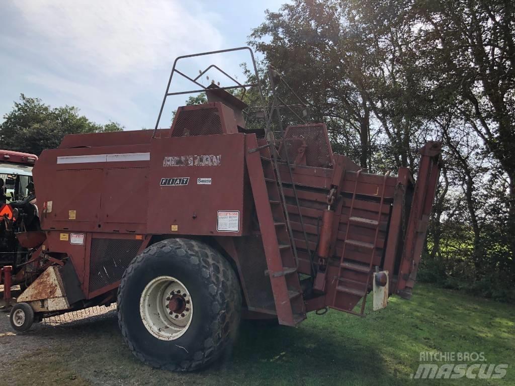 Hesston 4800 Prasy kostkujące