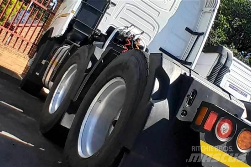 Volvo FMX 440 Inne