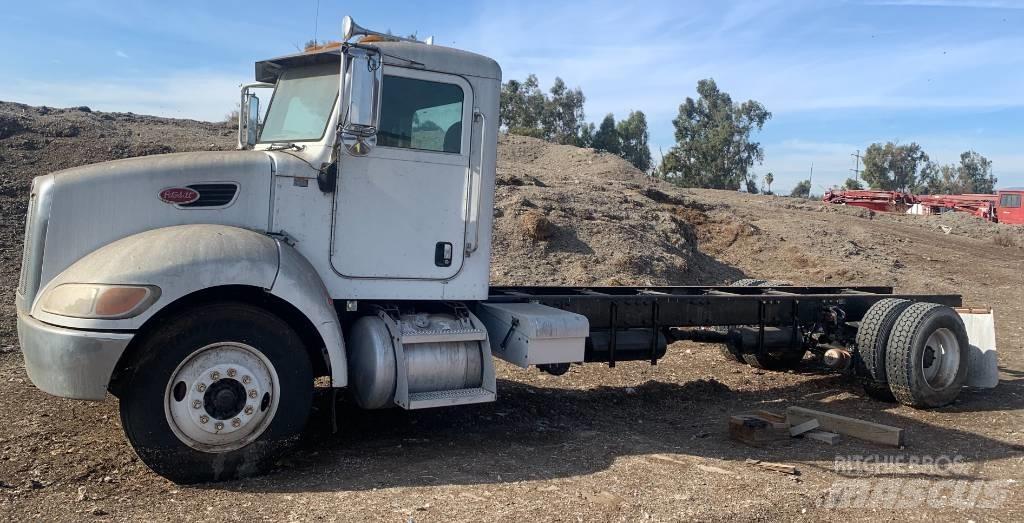Peterbilt 335 Wywrotki