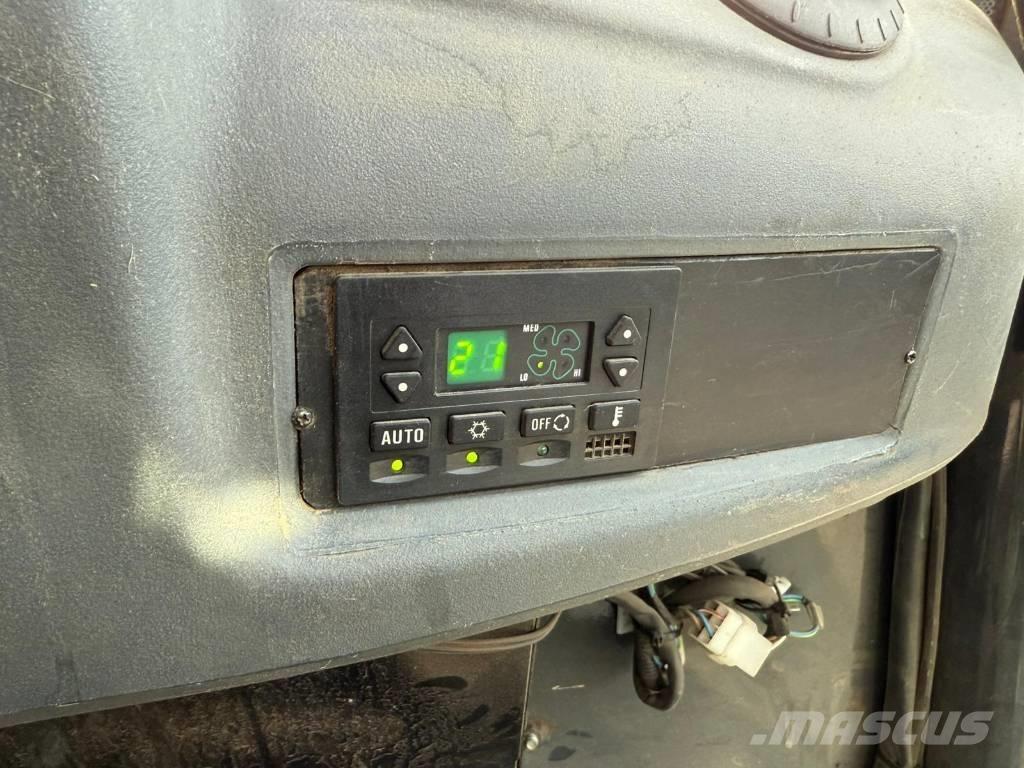 Komatsu WA100 M-7 Ładowarki kołowe