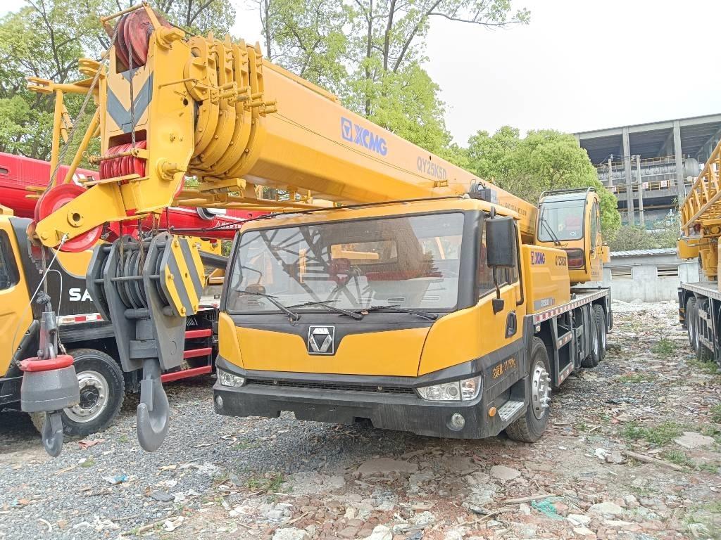 XCMG QY25K5D Żurawie szosowo-terenowe