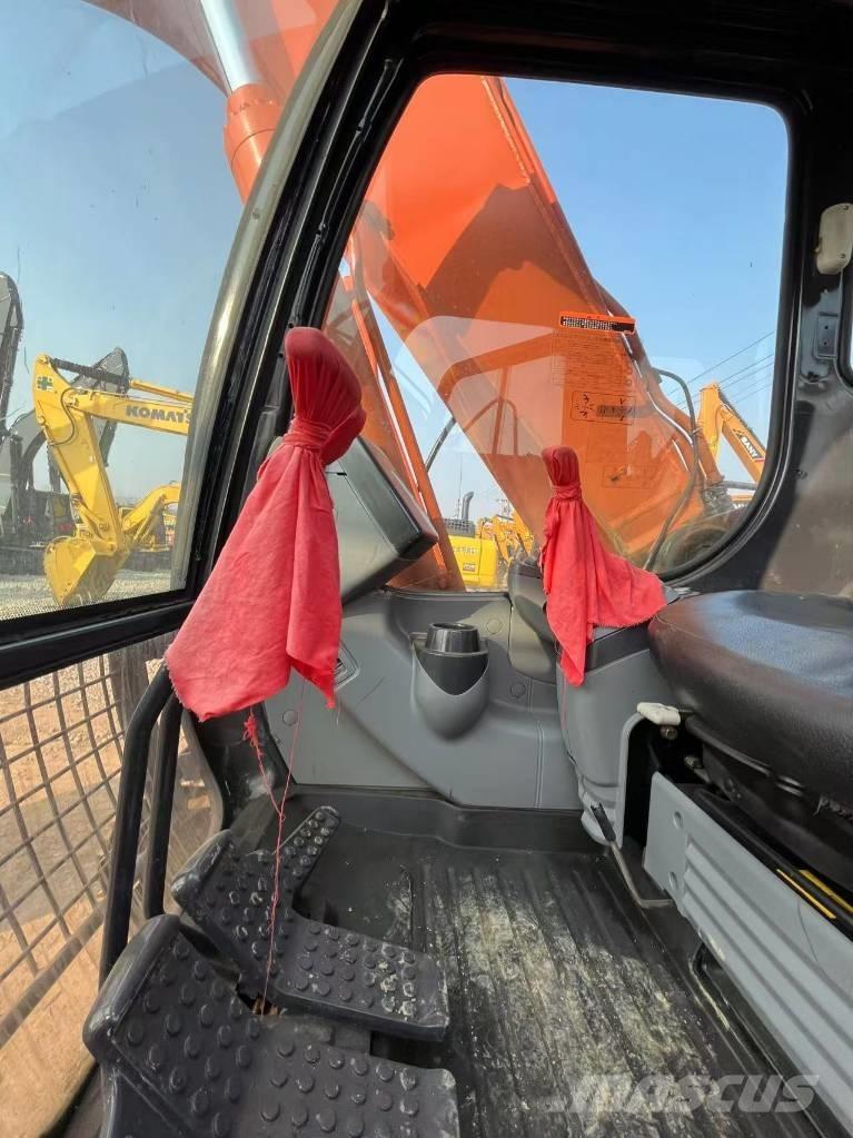 Hitachi ZX 160 Koparki gąsienicowe