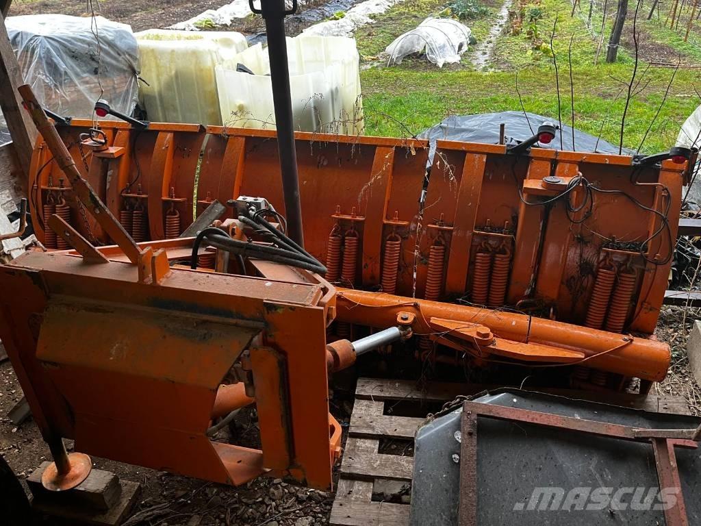  BOMBELLI LAMA 3 MT Lemiesze i pługi śnieżne