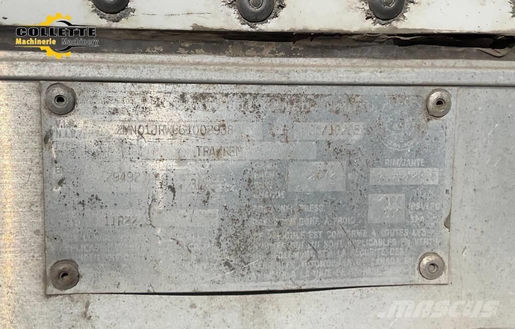 Trailmobile TRI-AXLE Przyczepy ze skrzynią zamkniętą