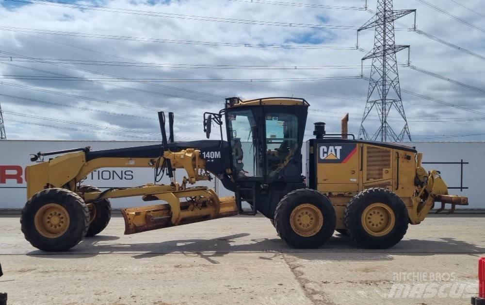 CAT 140 M Równiarki