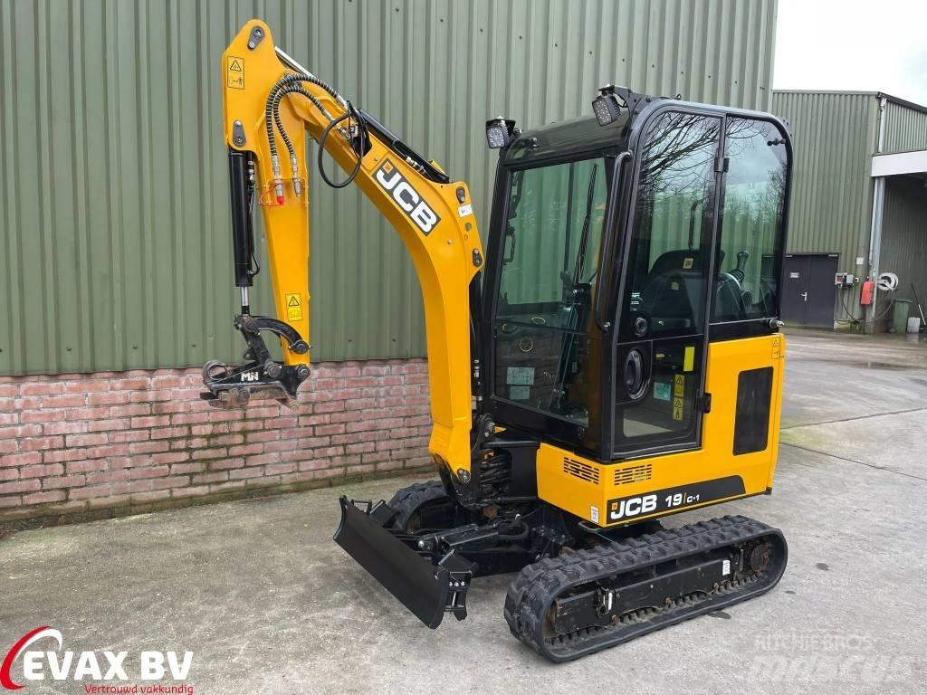 JCB 19 C-1 Minikoparki