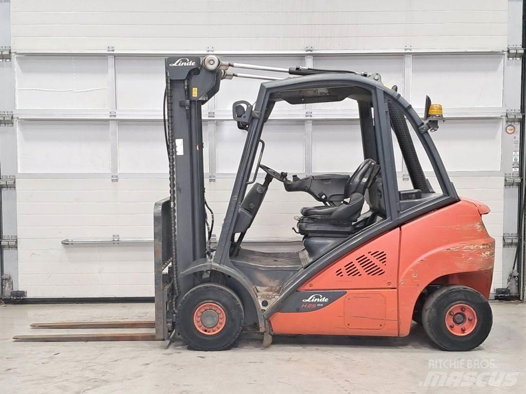 Linde H25D-02 Wózki Diesla