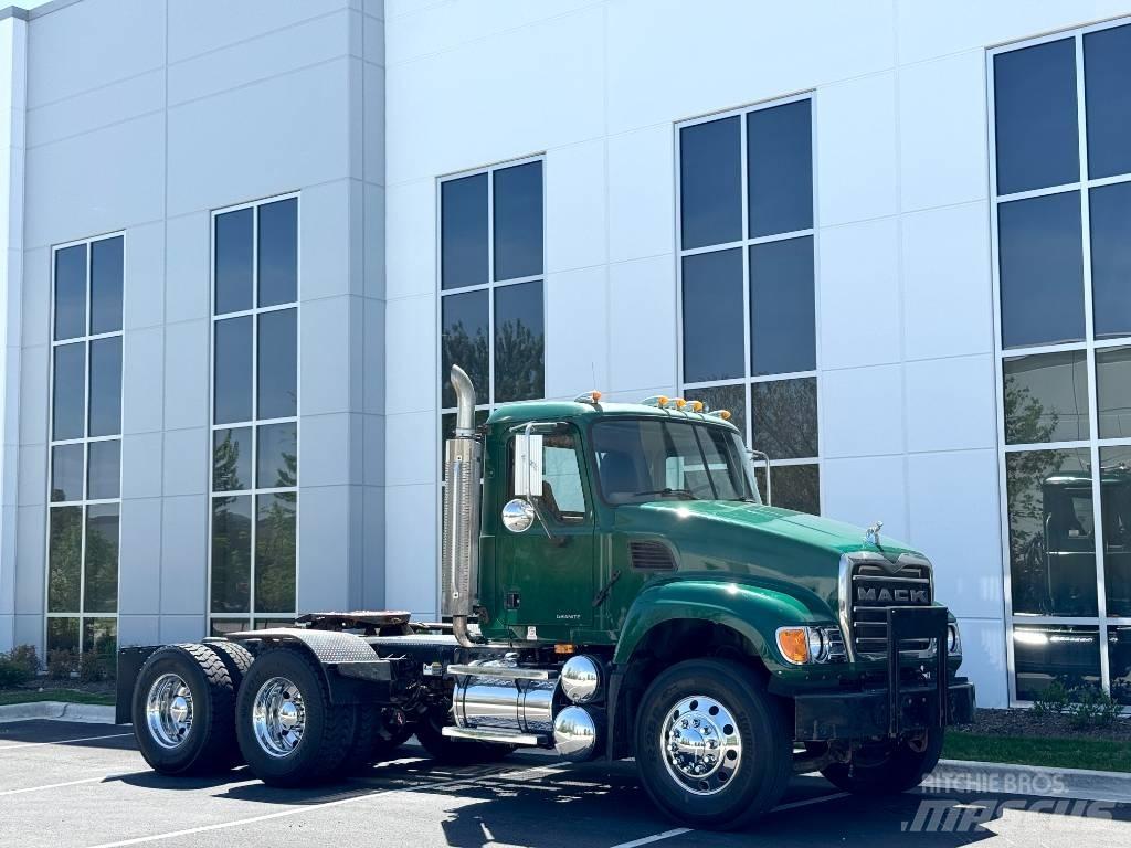 Mack Granite CV713 Ciągniki siodłowe