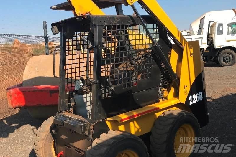 CAT 226B Inne