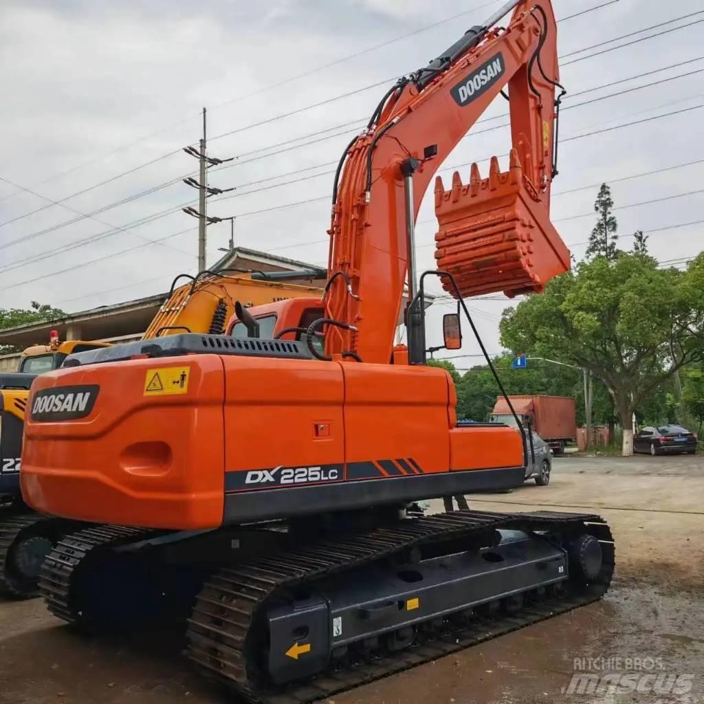 Doosan DX225LC-9C Koparki gąsienicowe