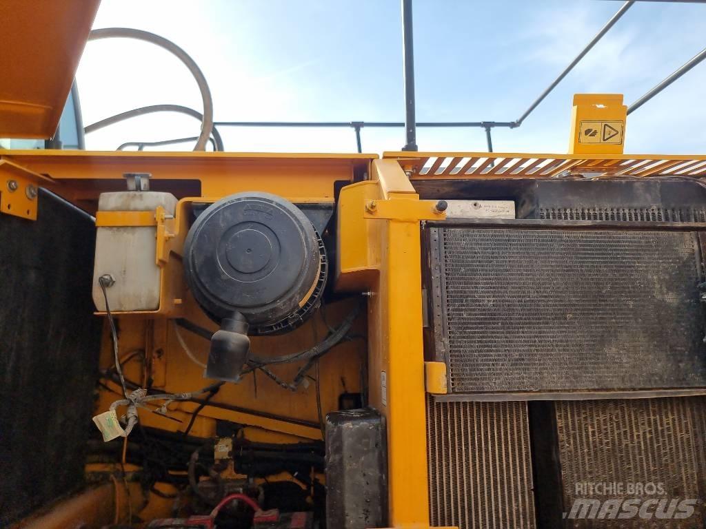 JCB JS 220 LC Koparki gąsienicowe