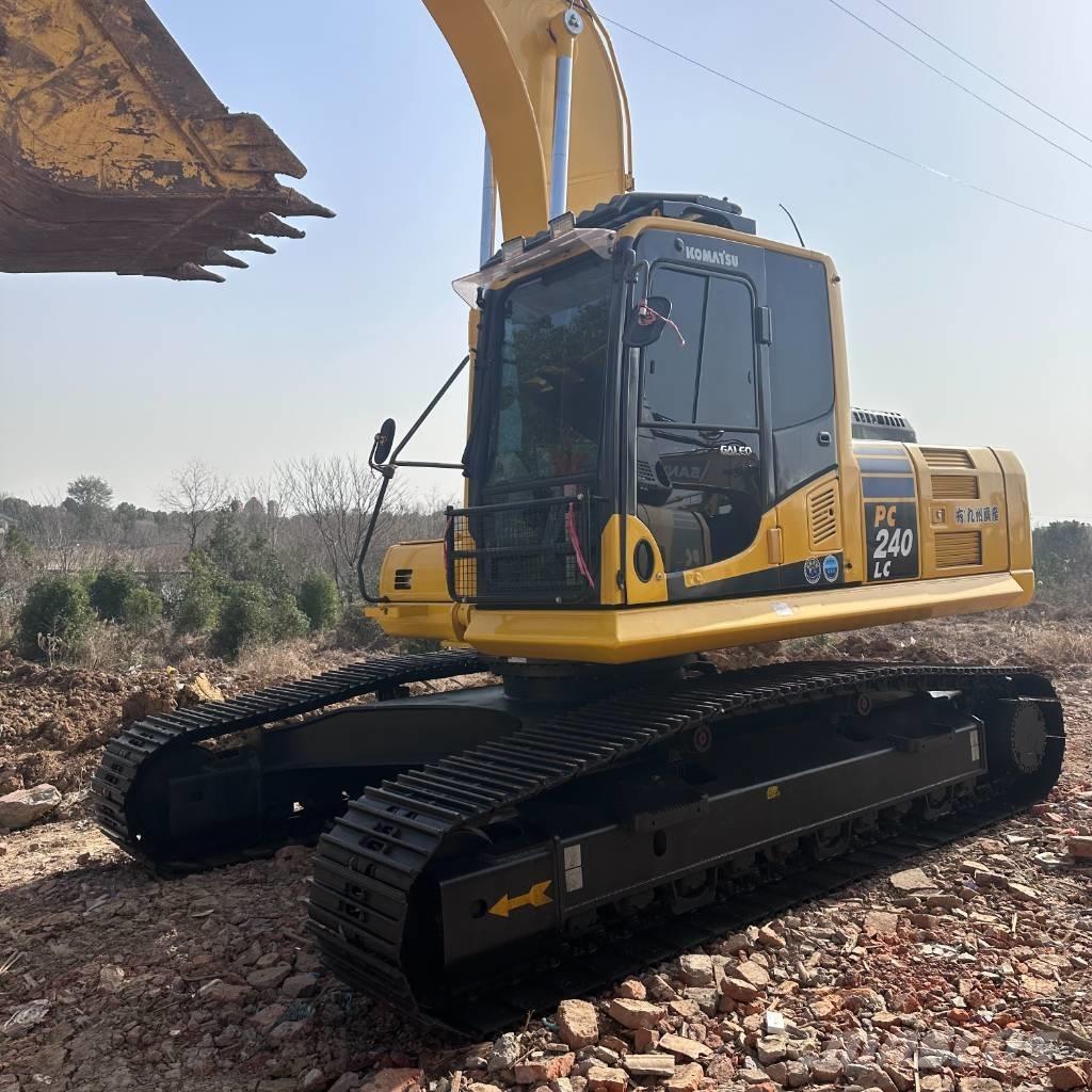 Komatsu PC 240 Koparki gąsienicowe