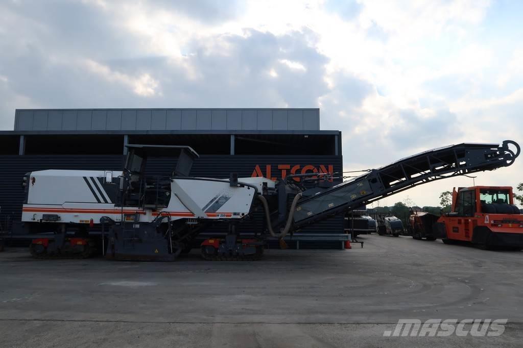 Wirtgen W 250 Frezarki do asfaltu