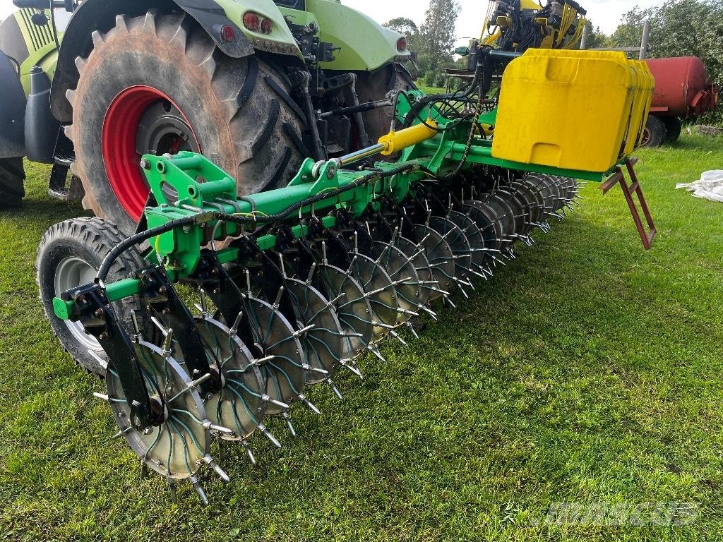  VELES-AGRO Vulkan Rozrzutnik nawozów mineralnych