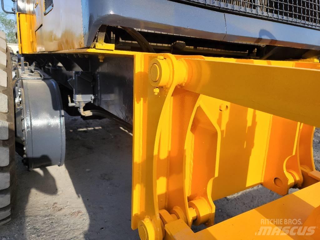 XCMG GR 180 Równiarki