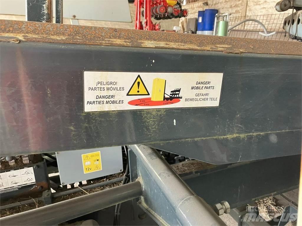 Arcusin XP54 Przyczepy do przewozu słomy w belach