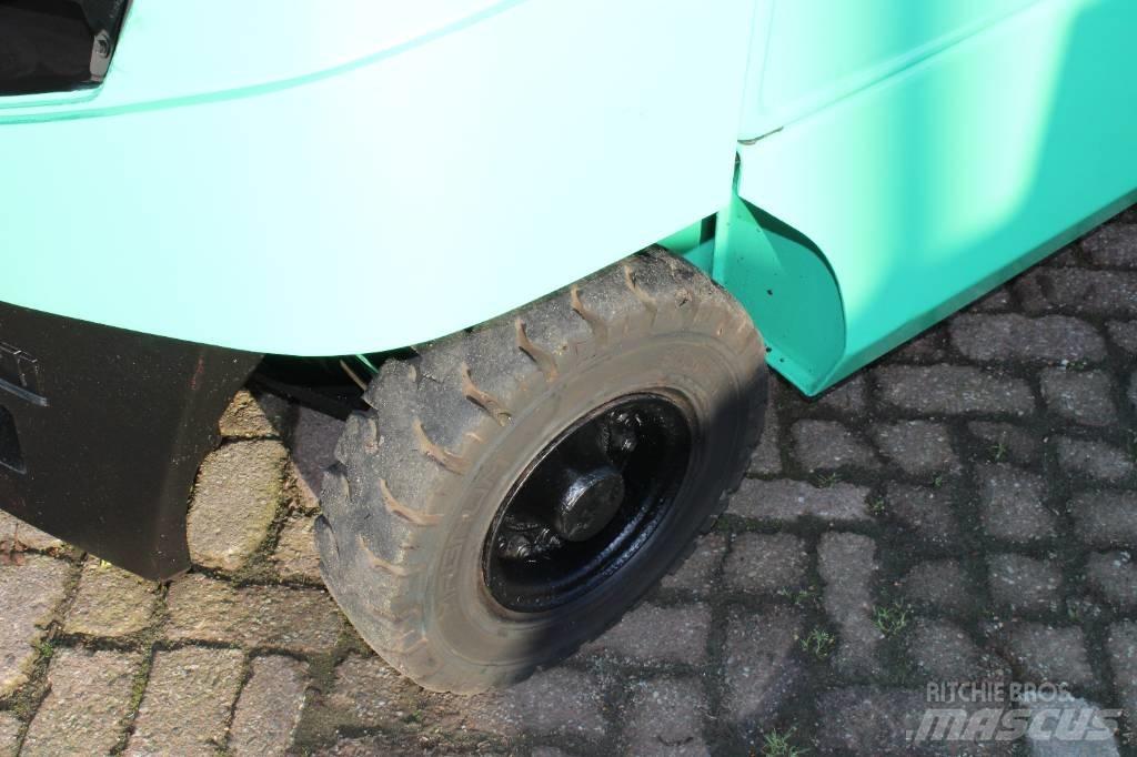 Mitsubishi FD25N Wózki Diesla