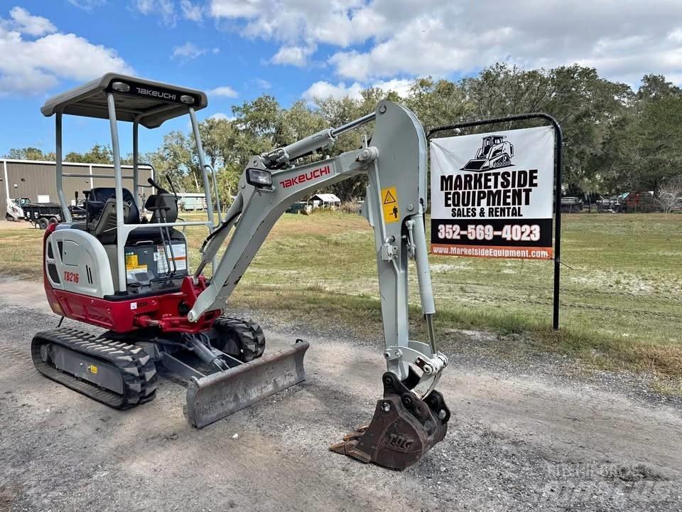 Takeuchi TB 216 Minikoparki