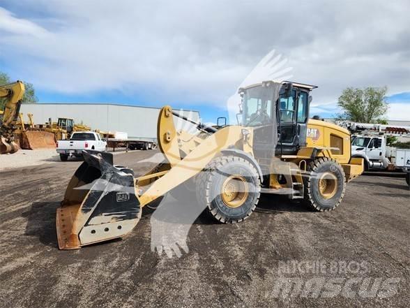 CAT 930M Ładowarki kołowe