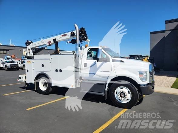 Ford F750 SD Maszyny budowlane - Inne