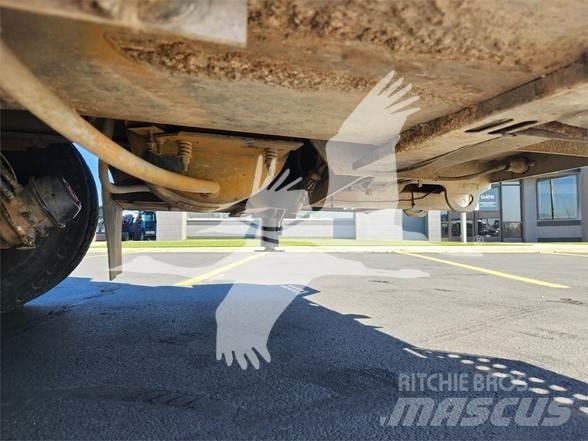 Ford F750 SD Maszyny budowlane - Inne