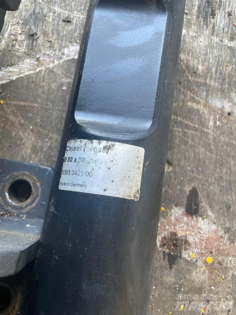 Atlas Copco SB 300 Młoty hydrauliczne