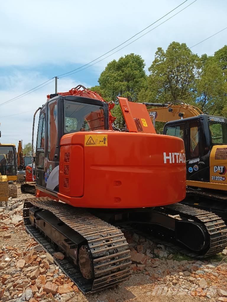 Hitachi ZX 135 Koparki gąsienicowe