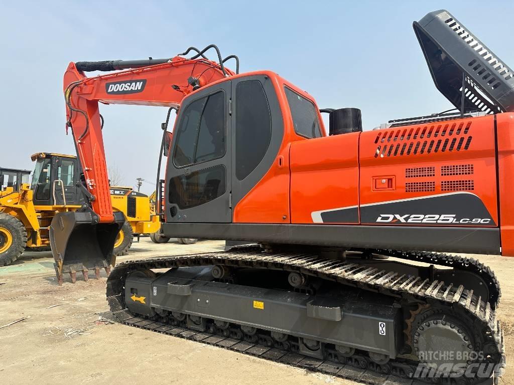 Doosan DX 225LC-9C Koparki gąsienicowe