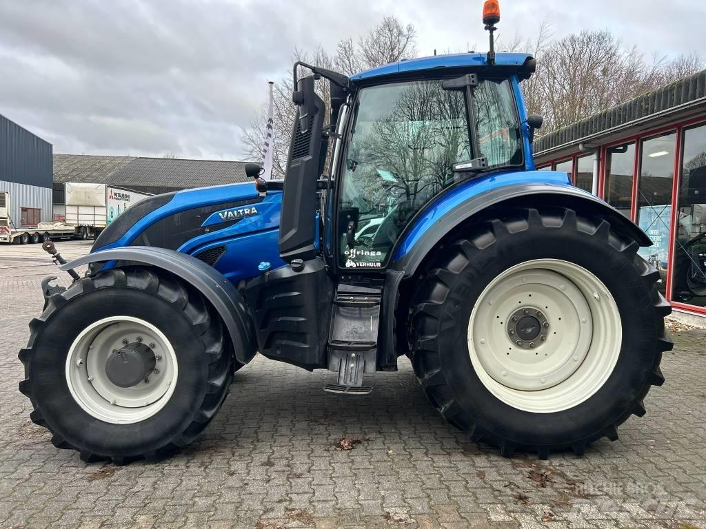 Valtra T 214 Versu Ciągniki rolnicze
