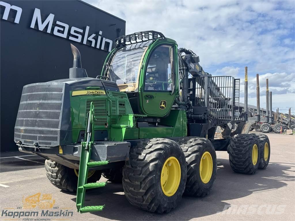John Deere 1210G Forwardery