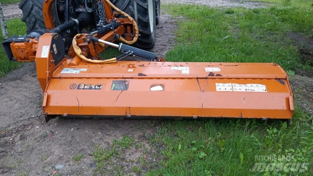 Berti TĀ/PS 250 Kosiarki ciągnikowe i ciągnione