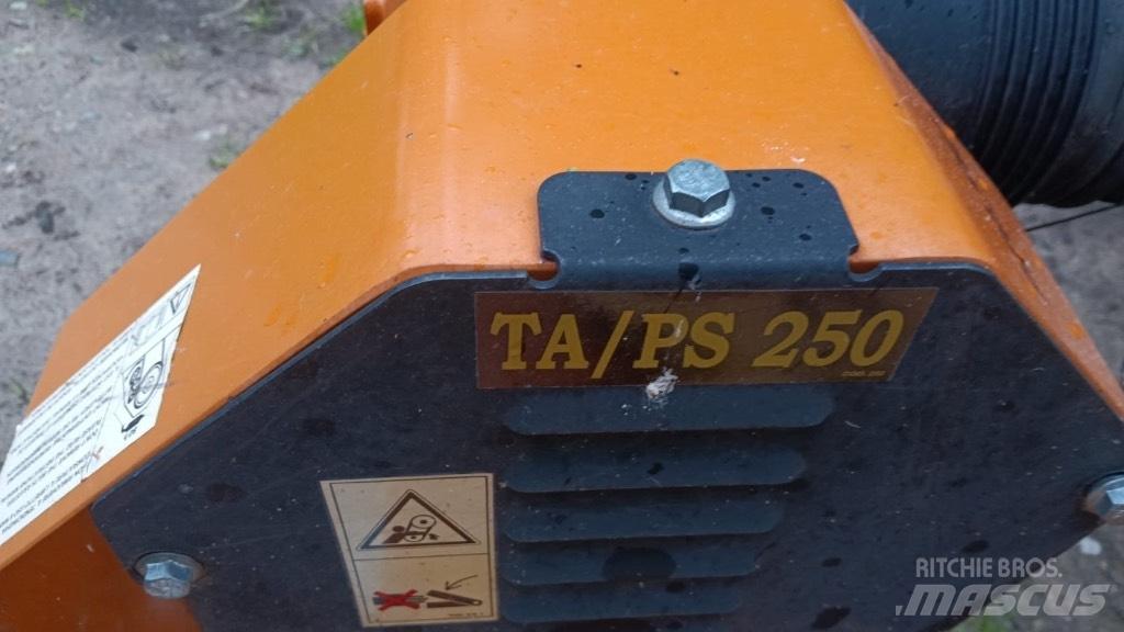 Berti TĀ/PS 250 Kosiarki ciągnikowe i ciągnione