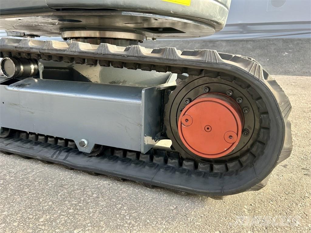 JPC HT25 HYTILLÄ Minikoparki