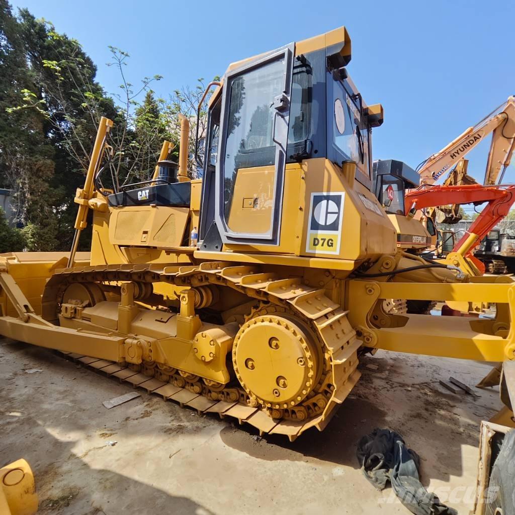 CAT D 7 G Równiarki