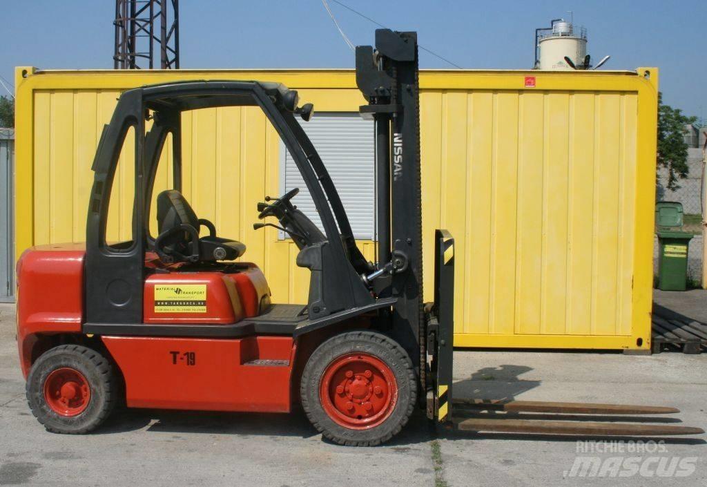 Nissan FGD09A30Q Wózki Diesla