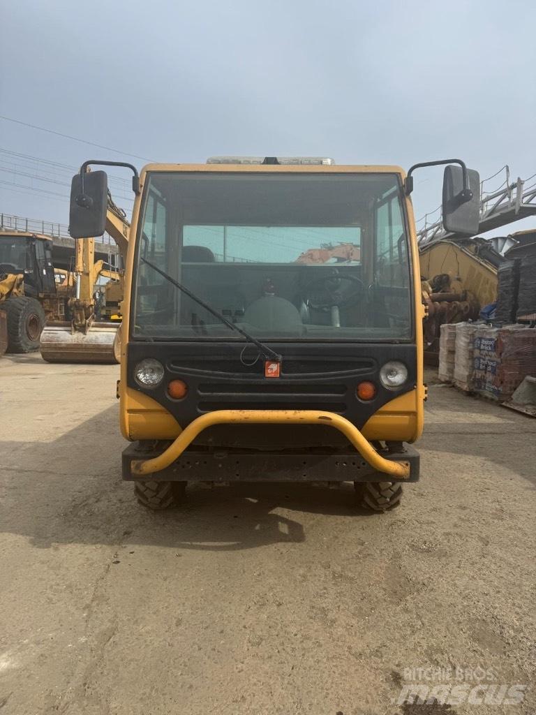Ausa Utility Vehicle Maszyny komunalne
