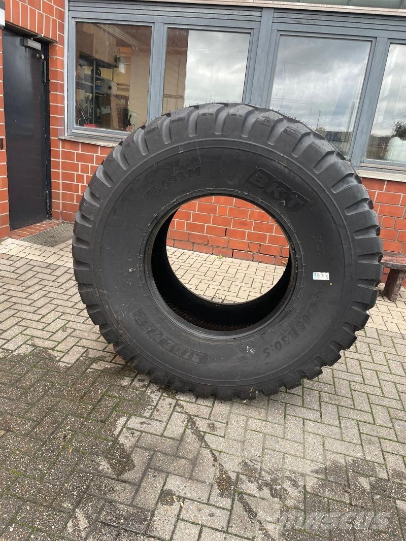 BKT 650/65R30,5 Opony, koła i felgi