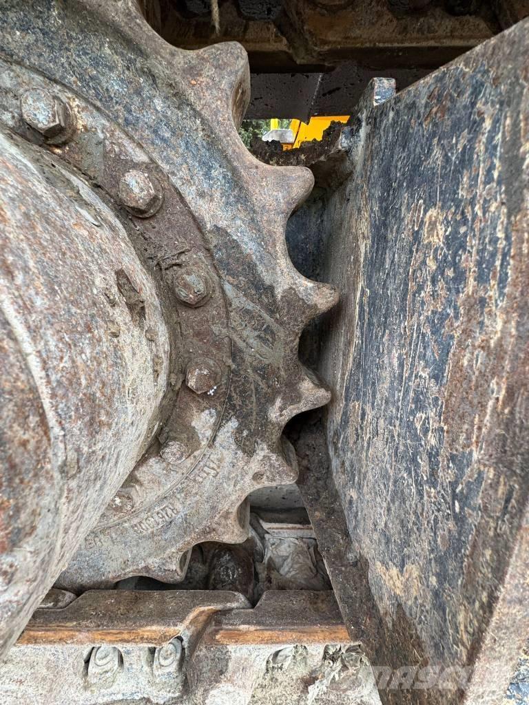 JCB 140 X Koparki gąsienicowe