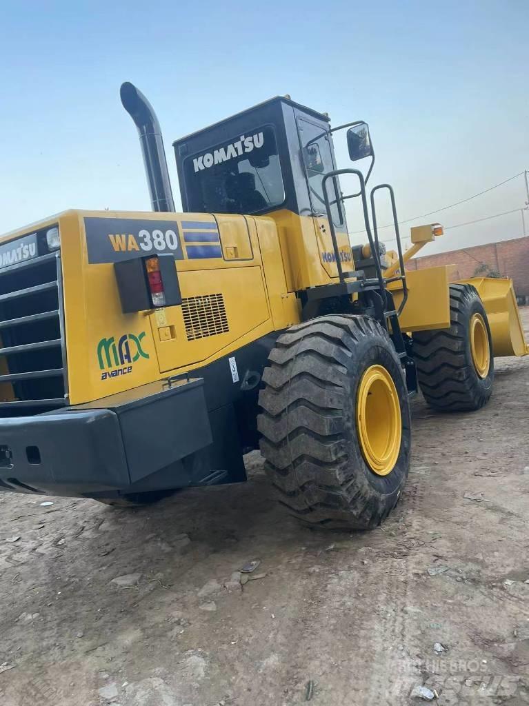 Komatsu WA 380 Ładowarki kołowe