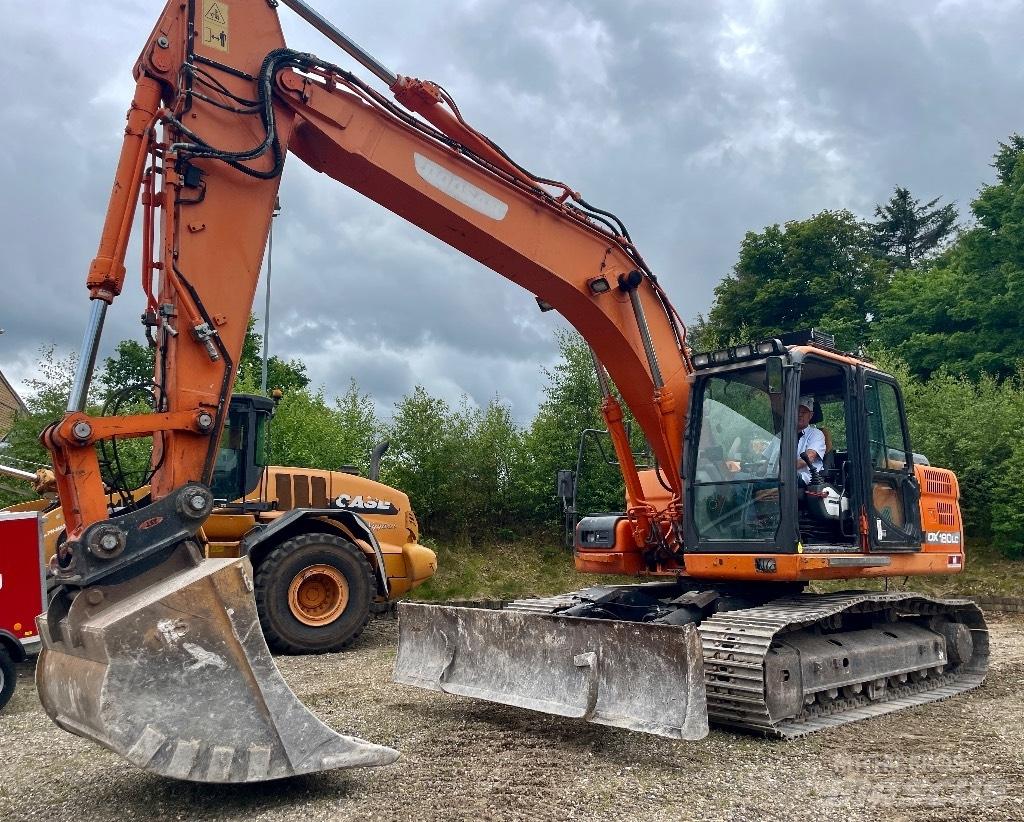 Doosan DX 180 LC-3 Koparki gąsienicowe