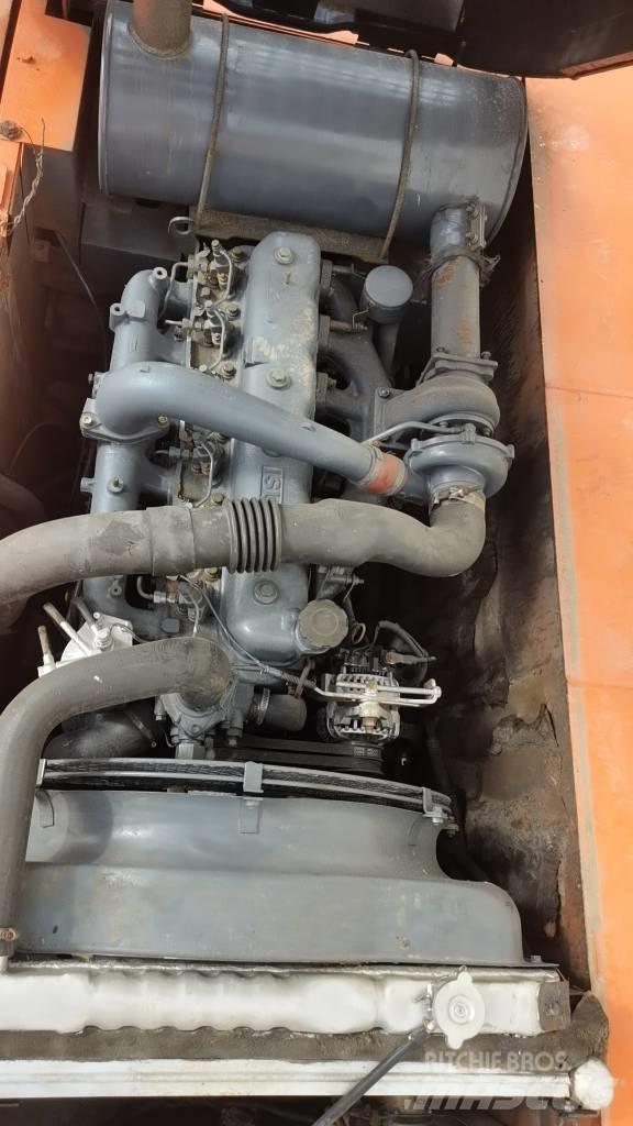 Hitachi EX 200-5 Koparki gąsienicowe