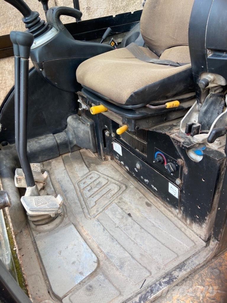 JCB 8030 ZTS Minikoparki