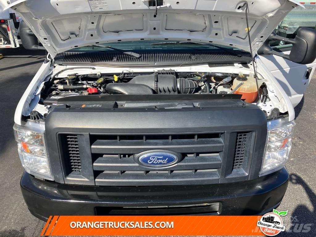 Ford E 350 SD Samochody ciężarowe ze skrzynią zamkniętą