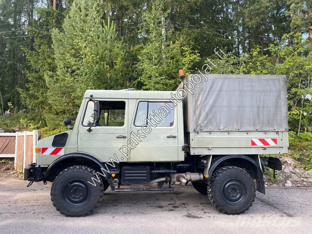 Unimog U 1250L DoKa Ciężarówki firanki
