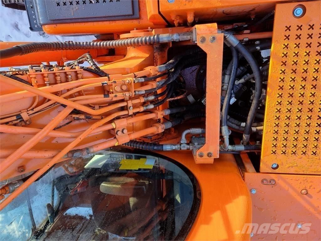 Doosan DX 225 LC Koparki gąsienicowe