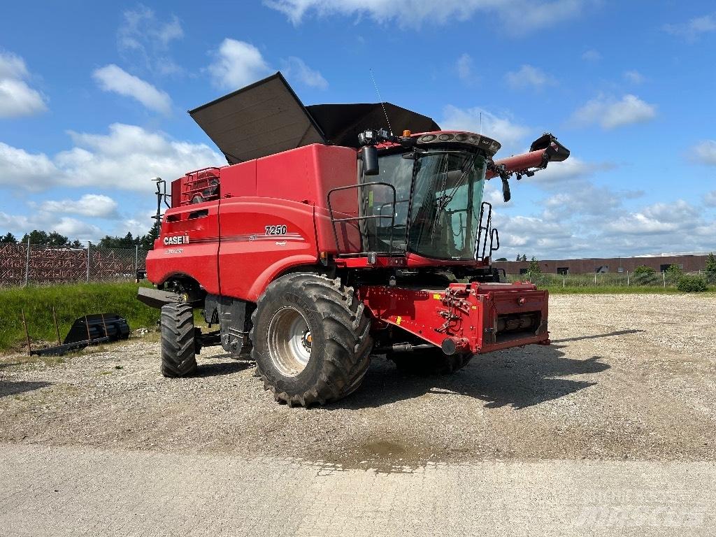 Case IH 7250 Kombajny zbożowe